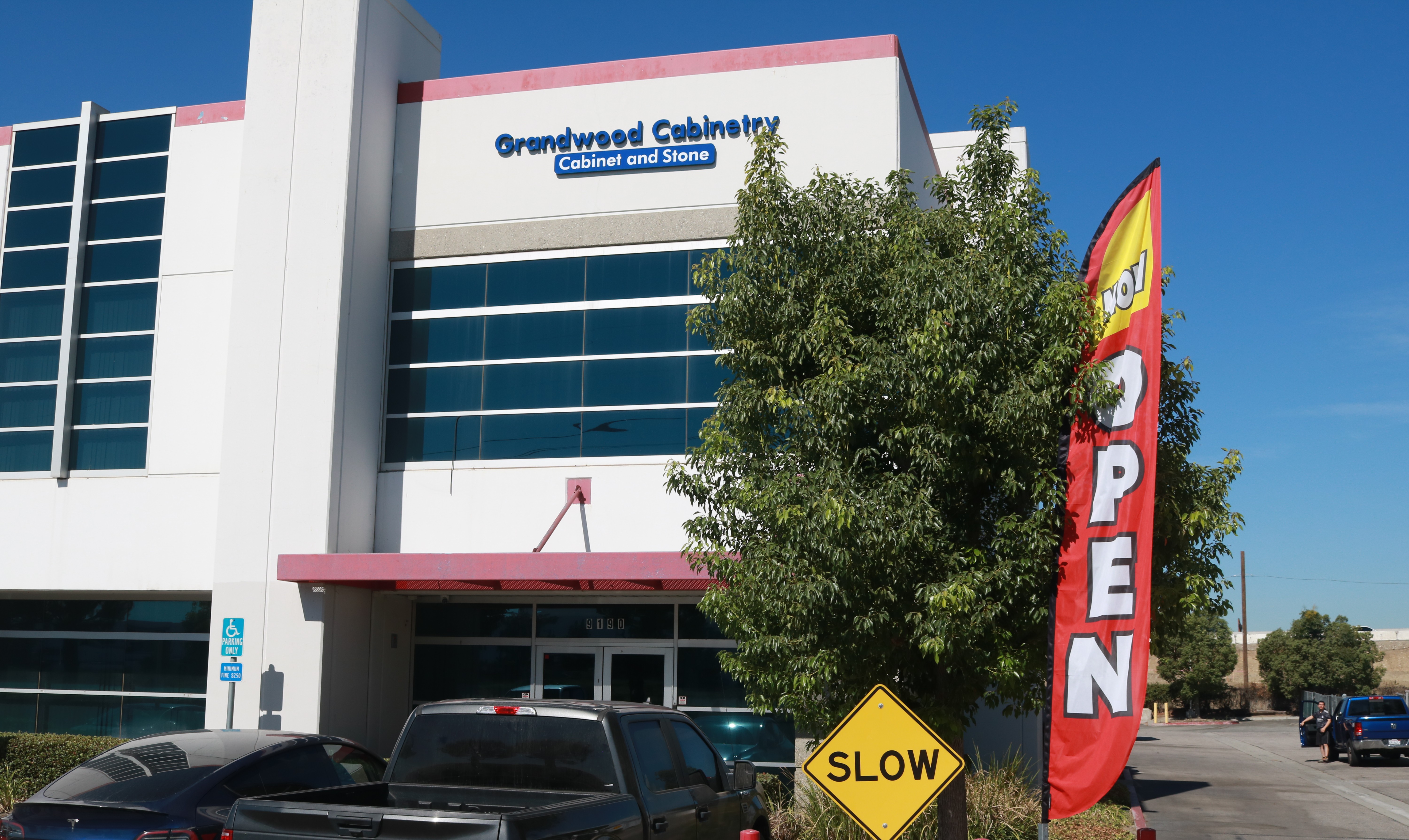 About Grand Wood Cabinetry